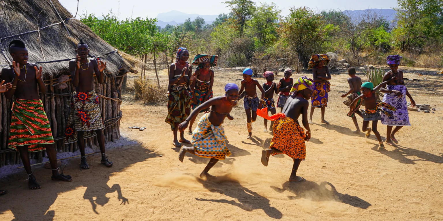 Viaje Grupal Angola Danzas Tipicas